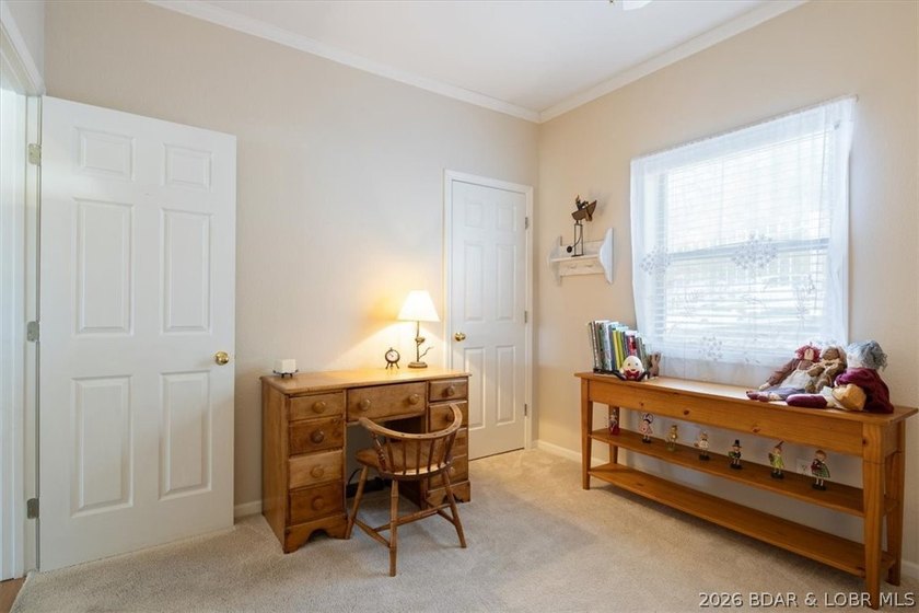 MOTIVATED SELLER! Welcome to easy lake living! This beautifully - photo 22