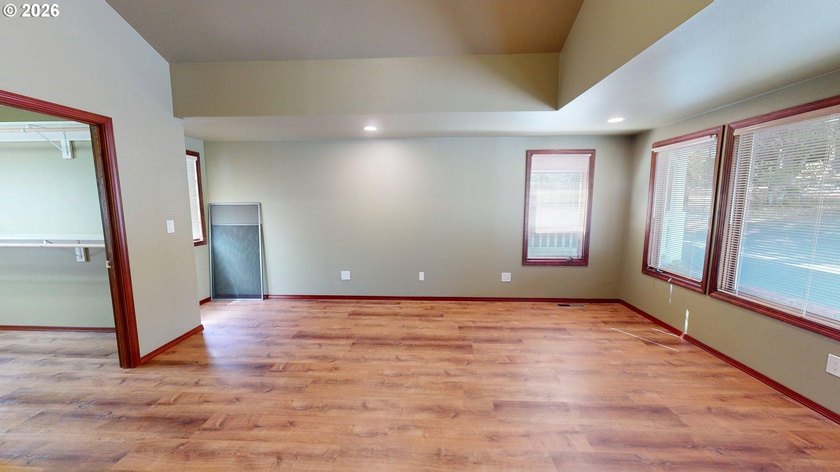 Stunning Mountain Views, Thoughtful Updates &amp; Room to - photo 24