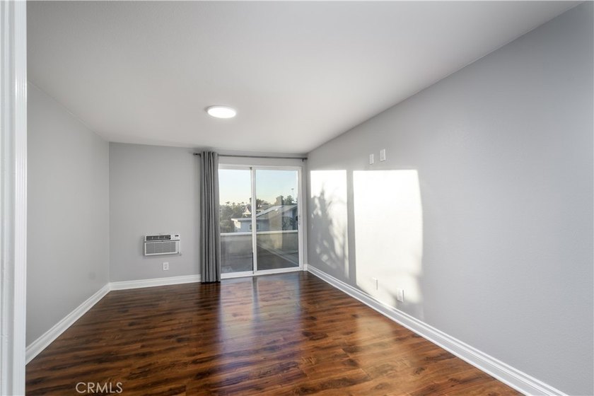 Fabulous pool home located on a quiet cul-de-sac in the highly - photo 26