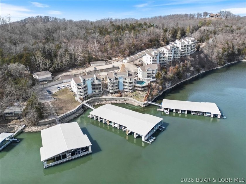 MOTIVATED SELLER! Welcome to easy lake living! This beautifully - photo 43