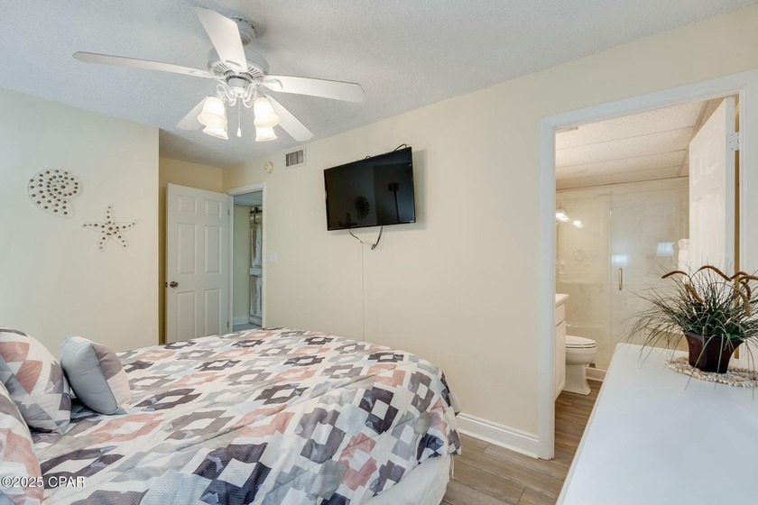 Discover the perfect blend of convenience with this 2 bed, 2 - photo 8