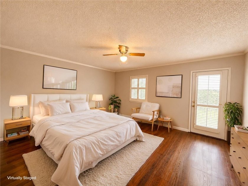 Welcome to this nicely maintained townhome in Carriage Park! As - photo 21