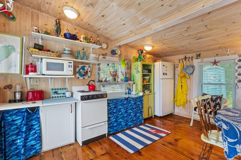 Enjoy waterfront living on Cobbossee Lake with the convenience - photo 8