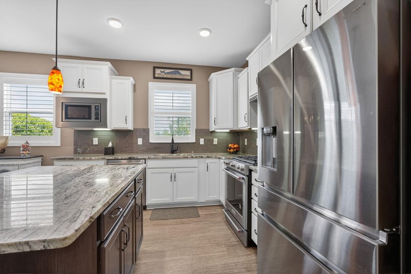 Welcome to Del Webb at Grande Dunes. This beautifully maintained - photo 11
