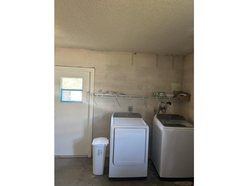 all measure approx. Beautiful 3/2/1 Remodeled house with - photo 13
