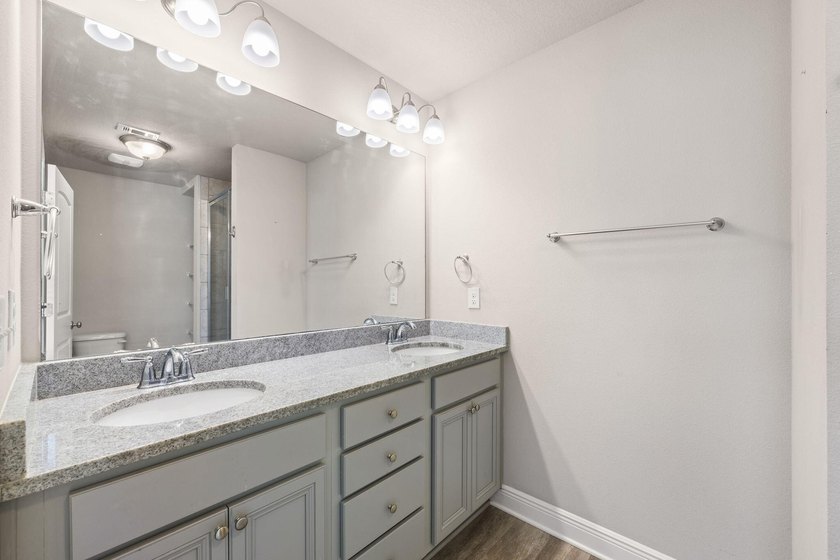 Welcome to effortless coastal living in the heart of Santa Rosa - photo 18