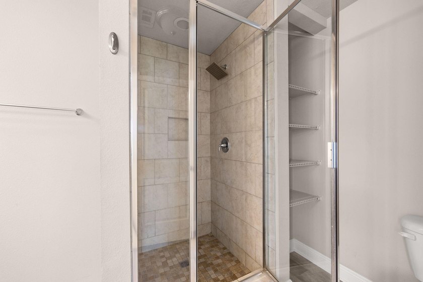 Welcome to effortless coastal living in the heart of Santa Rosa - photo 19
