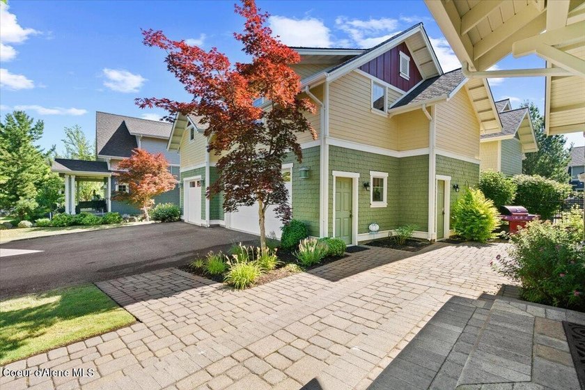 Wake each morning to breathtaking, front-row river views from - photo 42