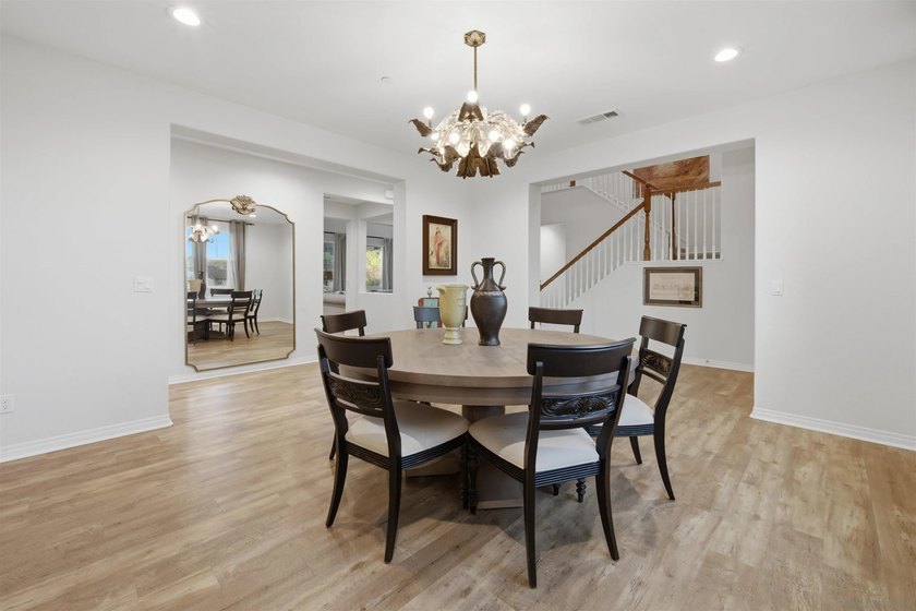 Experience refined living in the exclusive gated Masters - photo 12
