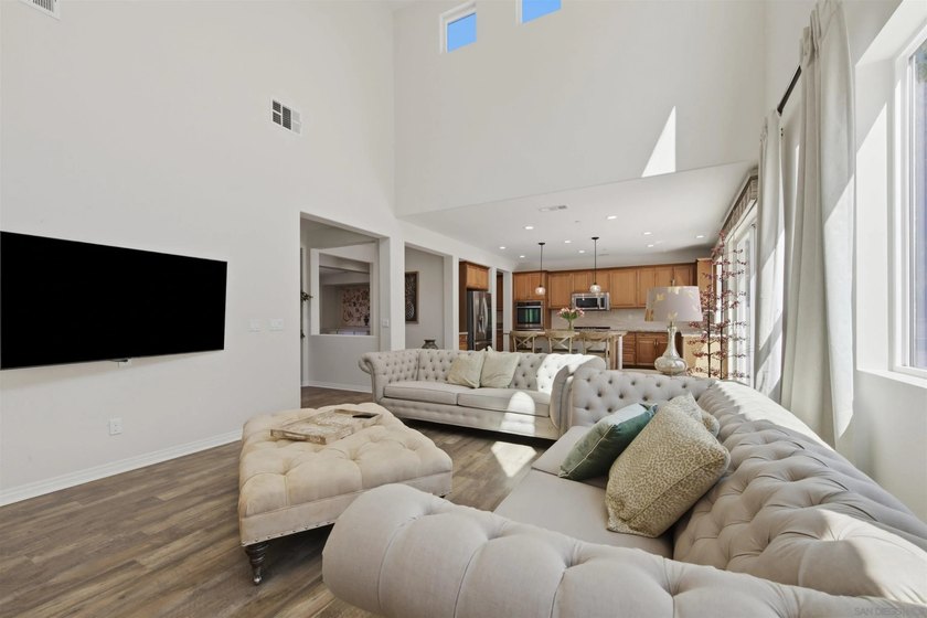 Experience refined living in the exclusive gated Masters - photo 17
