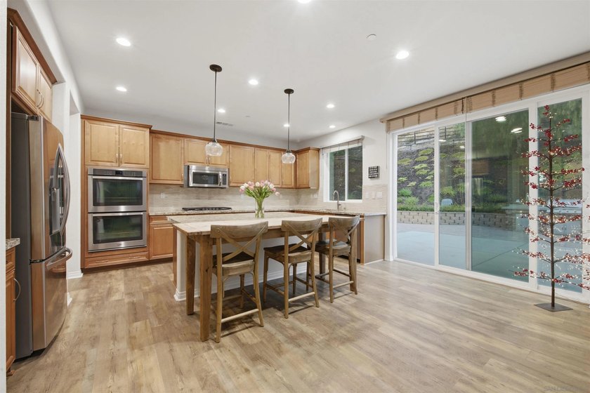 Experience refined living in the exclusive gated Masters - photo 21
