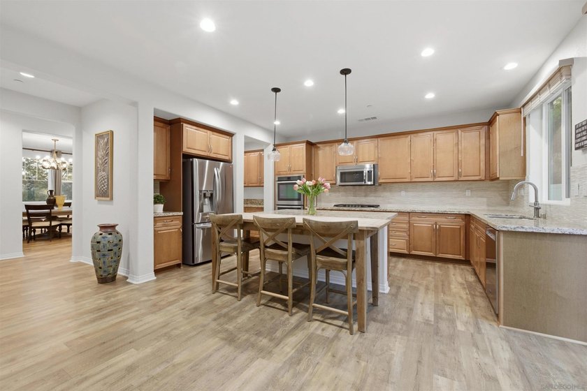 Experience refined living in the exclusive gated Masters - photo 22