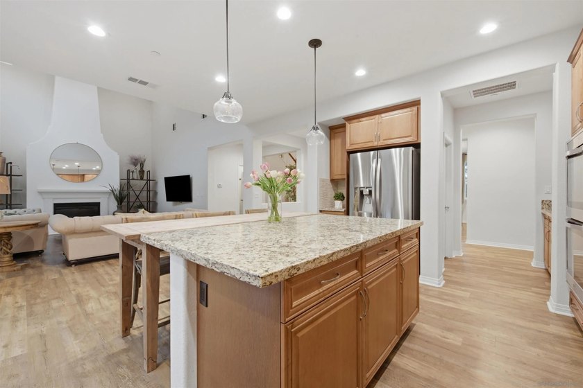Experience refined living in the exclusive gated Masters - photo 24