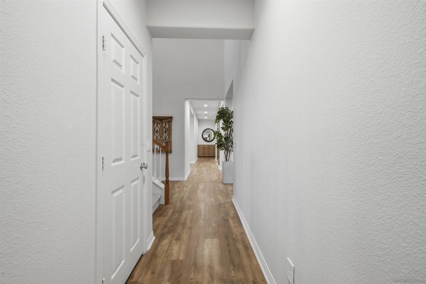 Experience refined living in the exclusive gated Masters - photo 34