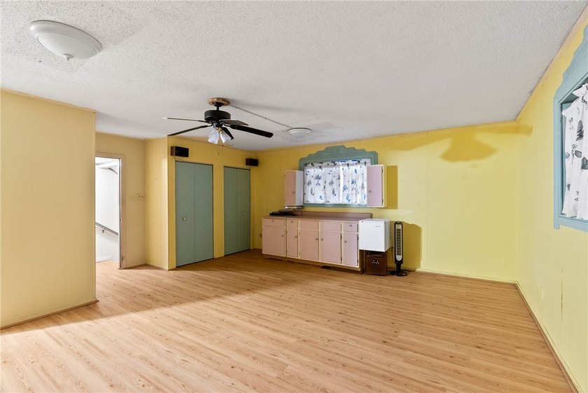 Charming 1955 Home with Endless Potential - Investor's Dream! - photo 12