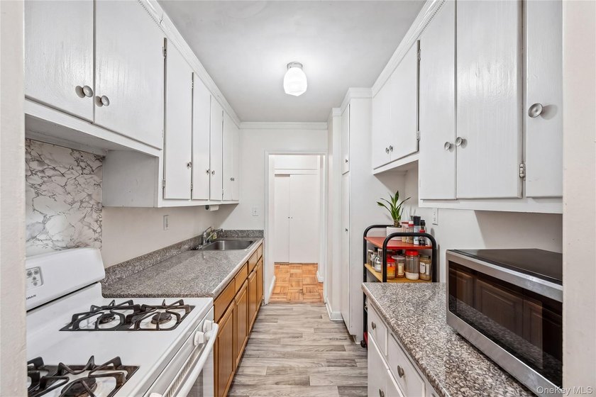 Located in the heart of the vibrant Grand Concourse section of - photo 17