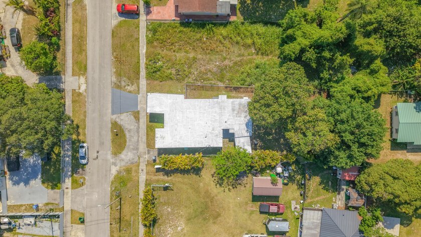 Beautifully updated 4-bedroom, 3-bathroom home with NO HOA - photo 46