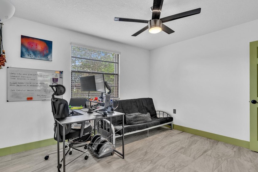 CORNER UNIT GROUND FLOOR, 2 BEDROOM, 2 FULL BATHROOMS PLUS A DEN - photo 20