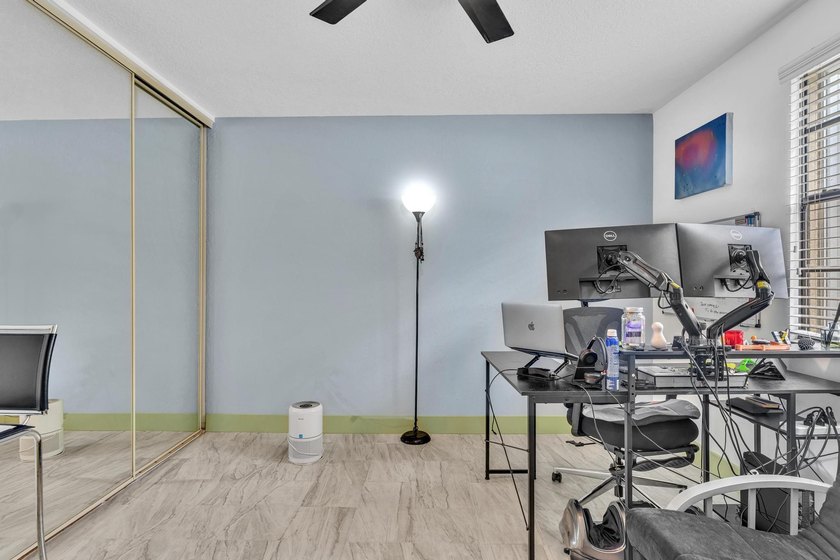 CORNER UNIT GROUND FLOOR, 2 BEDROOM, 2 FULL BATHROOMS PLUS A DEN - photo 21
