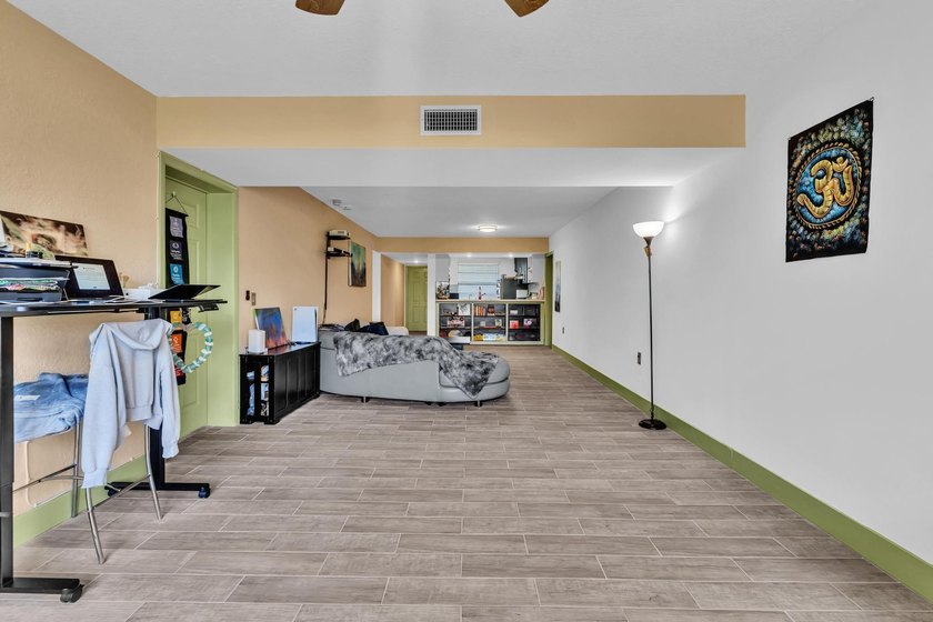 CORNER UNIT GROUND FLOOR, 2 BEDROOM, 2 FULL BATHROOMS PLUS A DEN - photo 32