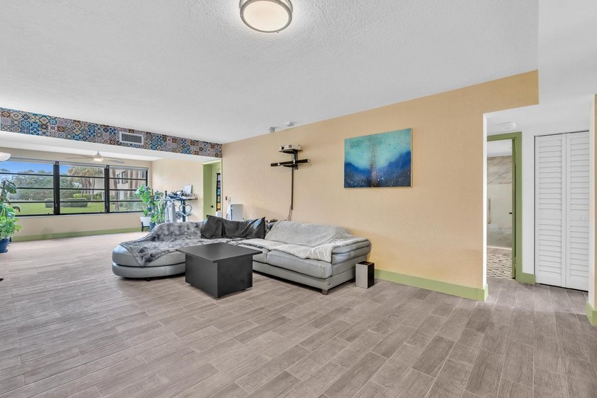CORNER UNIT GROUND FLOOR, 2 BEDROOM, 2 FULL BATHROOMS PLUS A DEN - photo 33