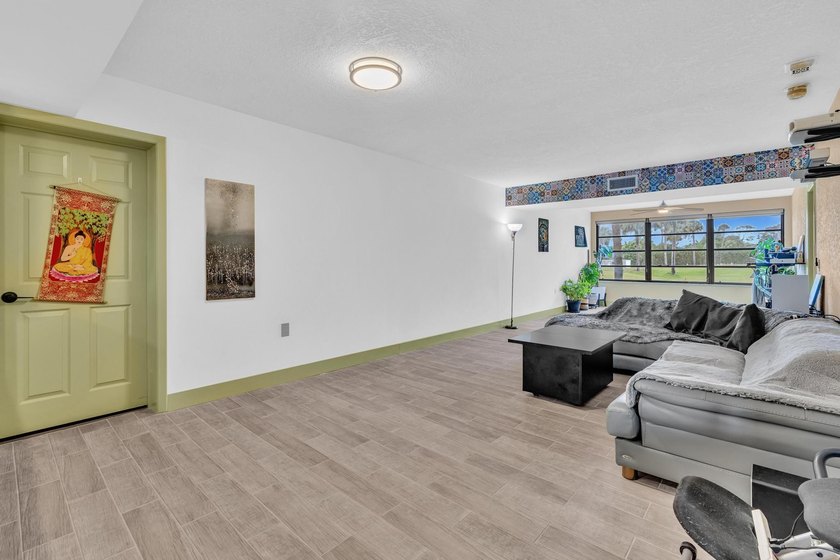 CORNER UNIT GROUND FLOOR, 2 BEDROOM, 2 FULL BATHROOMS PLUS A DEN - photo 34