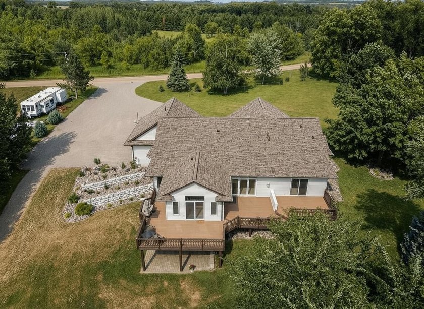 Enjoy peaceful lake living on beautiful Big Swan Lake with over - photo 14