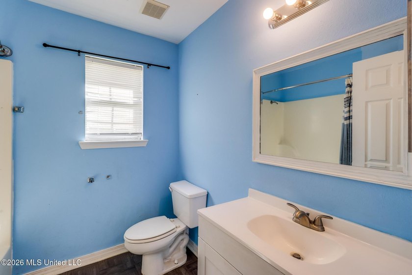 Investment opportunity on a quiet cul-de-sac-perfect for buyers - photo 17