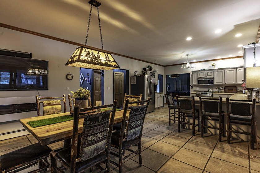 Located on the sought-after ''Golden Mile'' just minutes from - photo 22