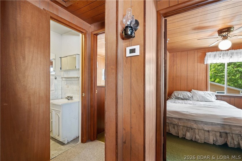 Tucked away on the sought-after Little Niangua Arm, this 3 bed - photo 25
