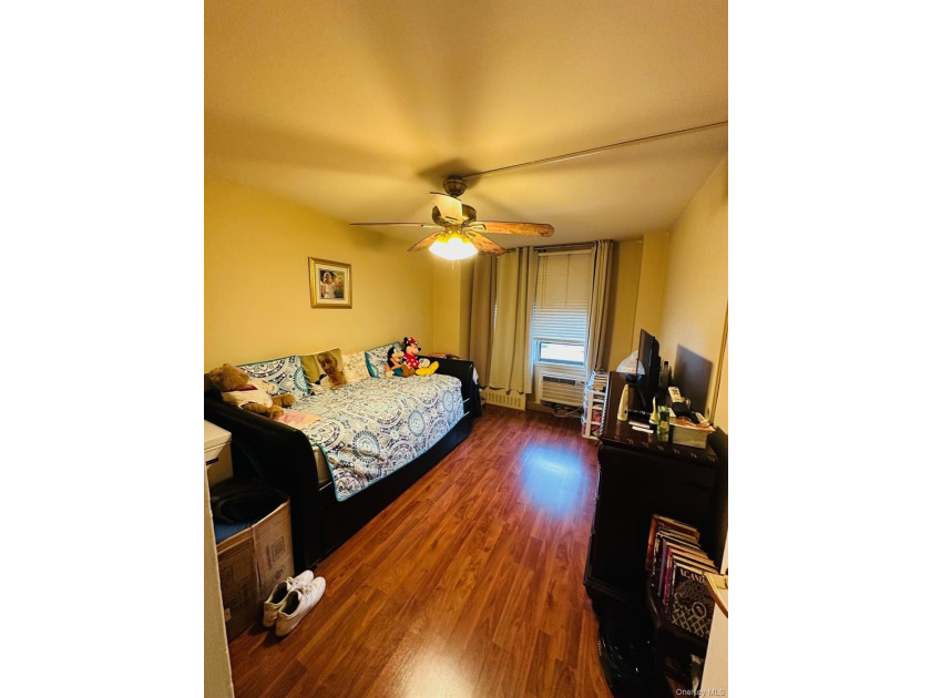 Fully updated 2 Bedroom Coop, Located on the 4t floor. This Unit - photo 19