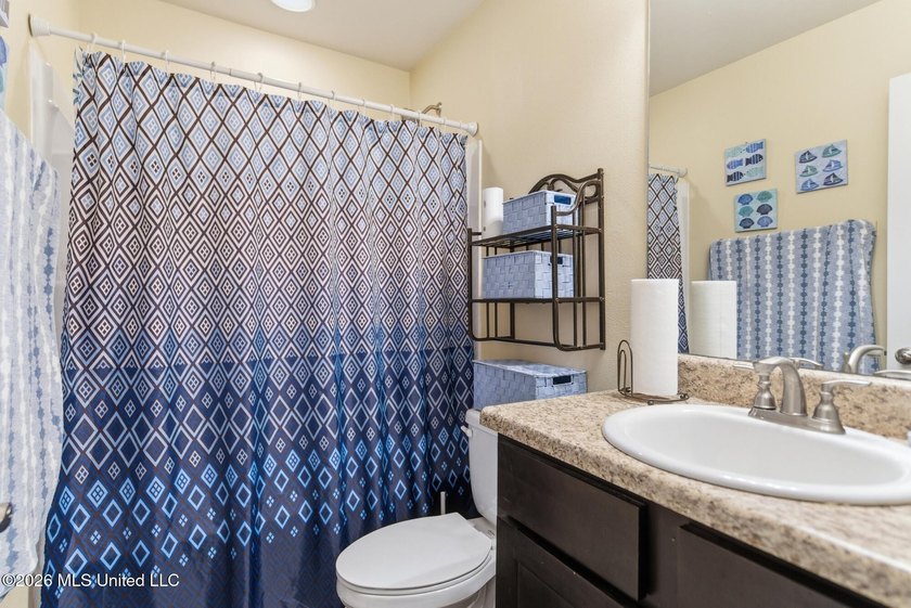 Move-in ready home in the heart of Ocean Springs! This 3-bedroom - photo 21