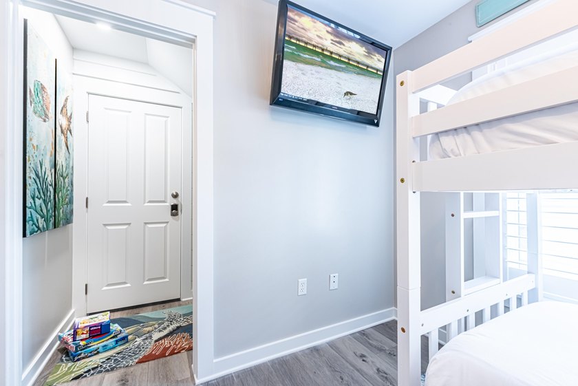 Calling all investors! This renovated Laurel Grove cottage - photo 31