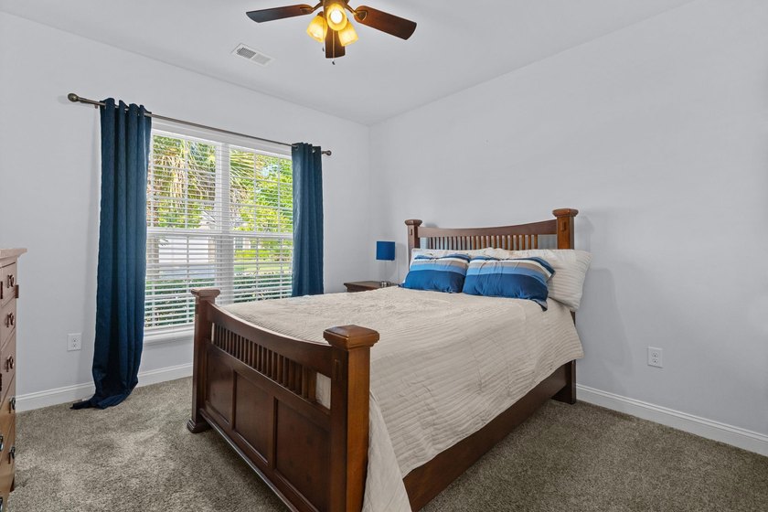 Back on the market with fresh updates! Freshly painted - photo 35