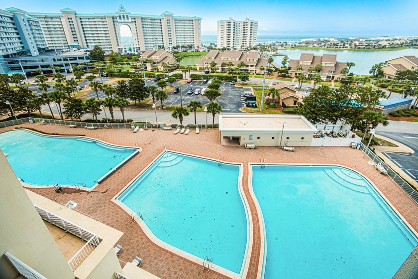 Welcome to Ariel Dunes II Unit 708 -- where coastal living meets - photo 15