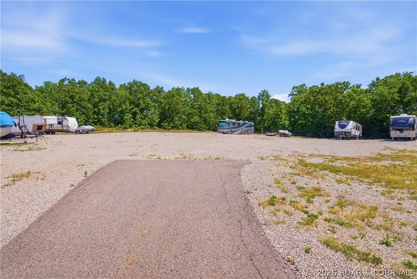 Positioned in a prime location on Osage Beach Parkway, this - photo 24