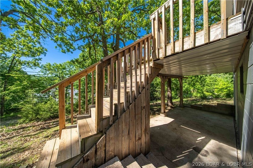 Beautifully updated 2-bedroom home sits on a nearly half-acre - photo 28