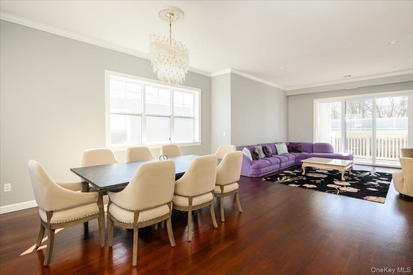 Luxurious Resort Style Living At The Seasons Elwood! Upscale 55+ - photo 11