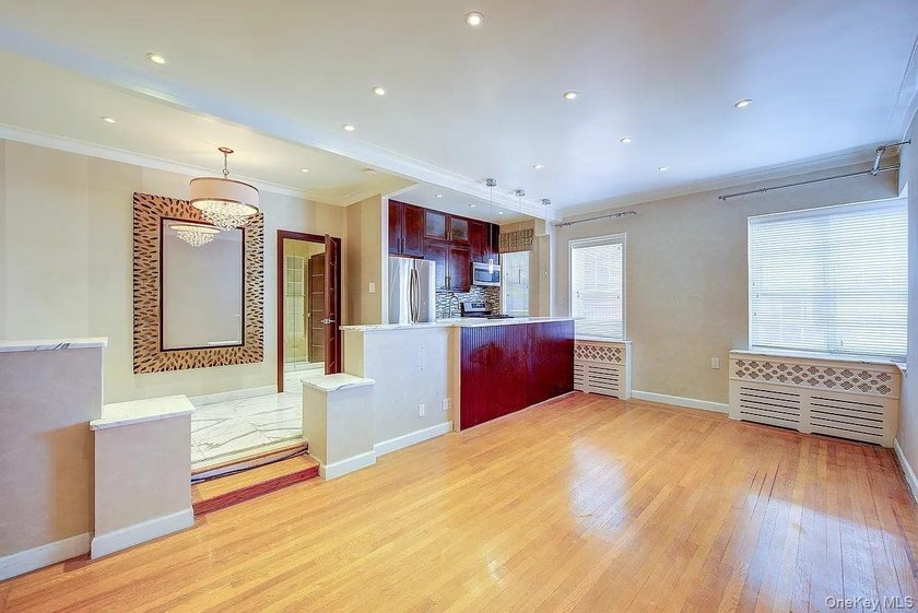 THE APARTMENT: Welcome to #6F - a quiet and bright, nicely sized - photo 14
