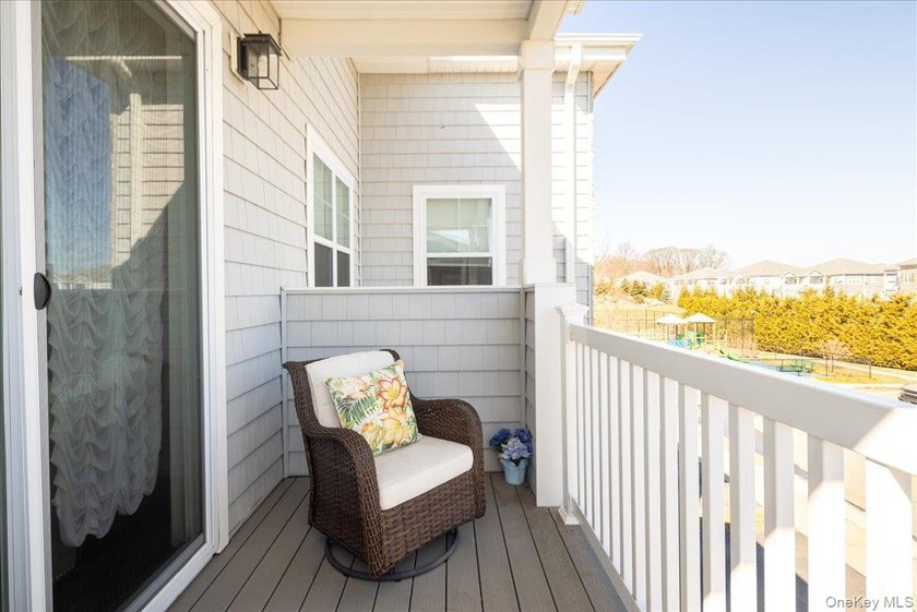 Luxurious Resort Style Living At The Seasons Elwood! Upscale 55+ - photo 26