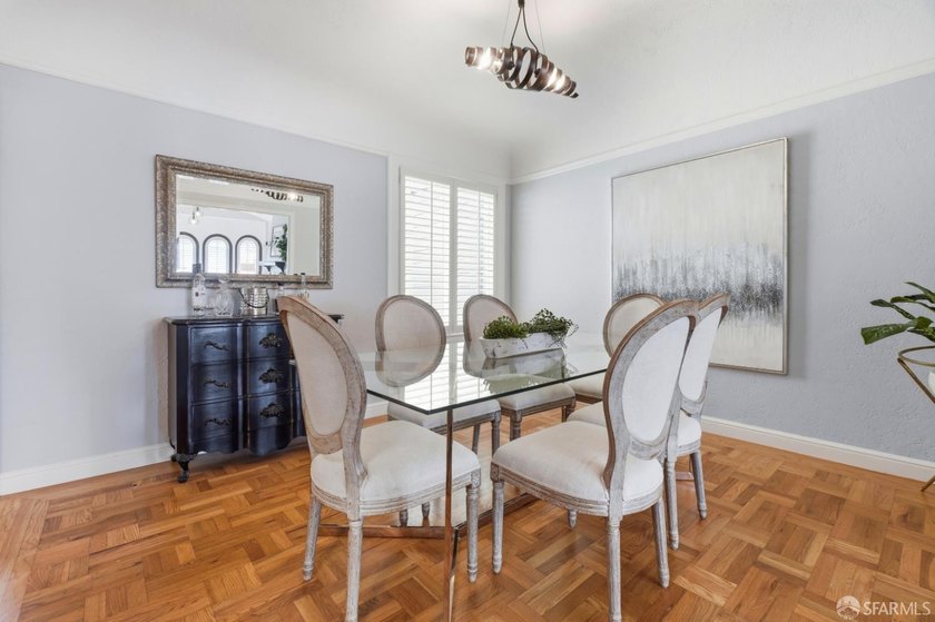 This is an excellent opportunity to live in a charming home - photo 14
