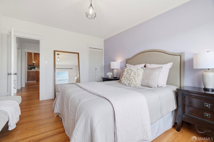 This is an excellent opportunity to live in a charming home - photo 25