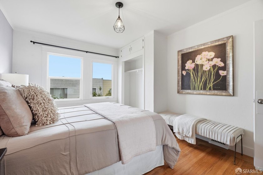 This is an excellent opportunity to live in a charming home - photo 26