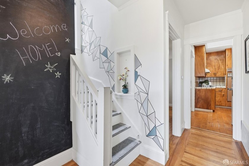 This is an excellent opportunity to live in a charming home - photo 31