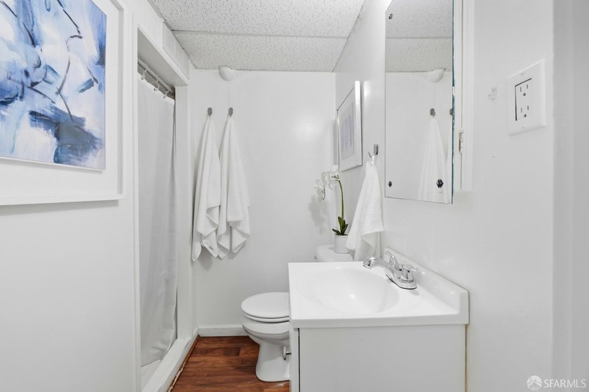 This is an excellent opportunity to live in a charming home - photo 43