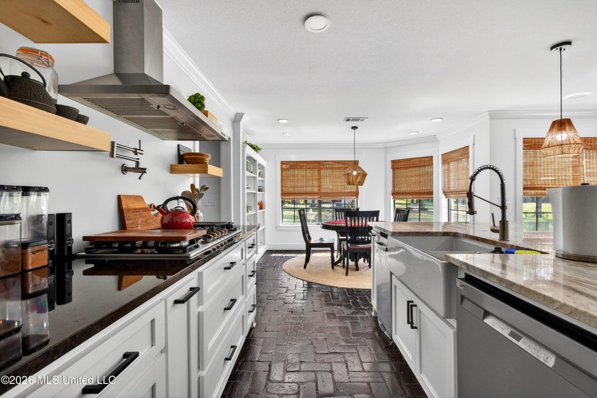 PRICED UNDER APPRAISAL VALUE - DON'T MISS THIS INCREDIBLE - photo 27