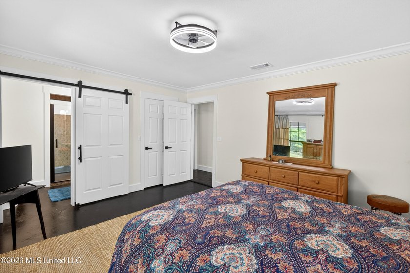 PRICED UNDER APPRAISAL VALUE - DON'T MISS THIS INCREDIBLE - photo 36