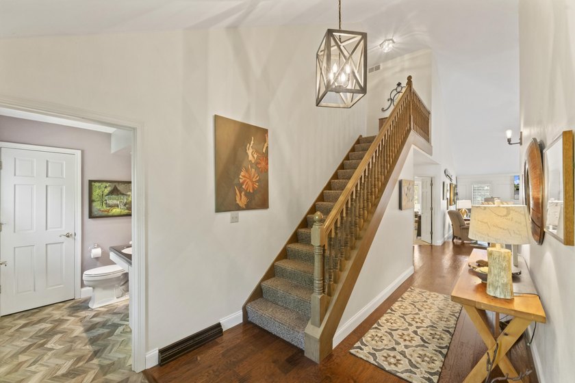 Stunning 2BR, 2.5BA condo offers exceptional privacy with 2 - photo 3