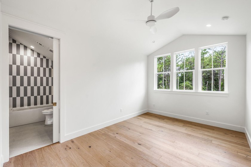 Brand new construction in the heart of Santa Rosa Beach, 65 K - photo 39