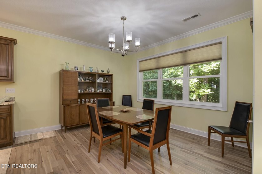 Looking for Garage space? This is the one! This beautiful - photo 14